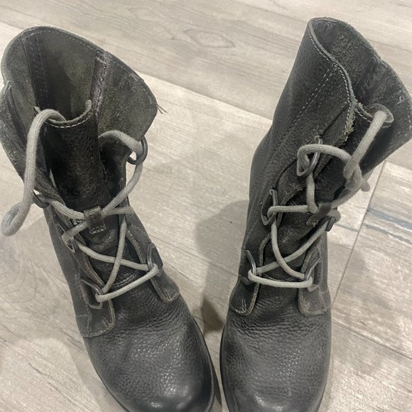 Sorel Women's Joan Of Arctic Wedge Bootie - Picture 5 of 9